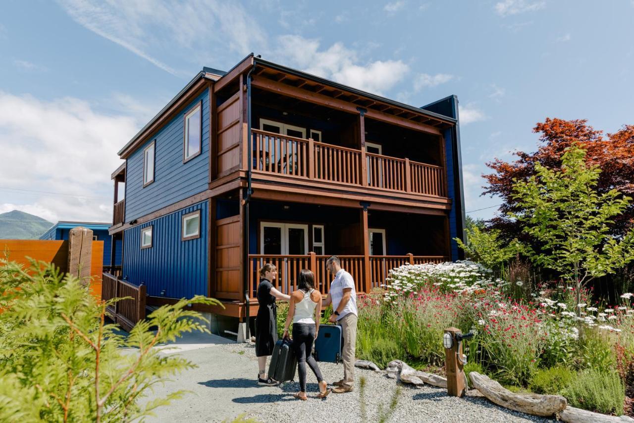 Pluvio Restaurant And Rooms Ucluelet Exterior photo